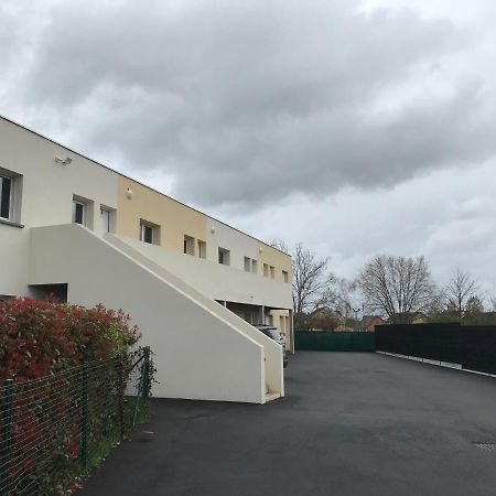 Appartement Numero 4 Ou Numero 8 Savigne-l'Eveque 外观 照片