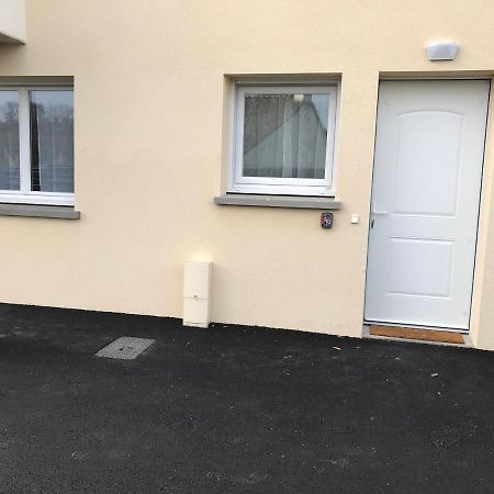Appartement Numero 4 Ou Numero 8 Savigne-l'Eveque 外观 照片