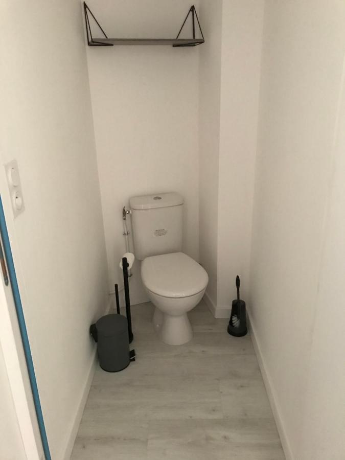 Appartement Numero 4 Ou Numero 8 Savigne-l'Eveque 外观 照片