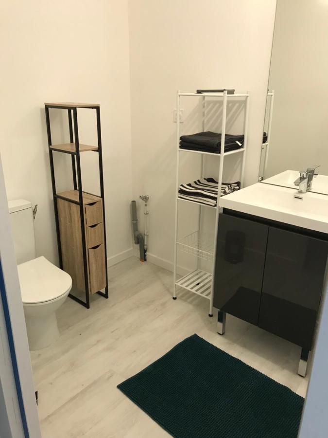 Appartement Numero 4 Ou Numero 8 Savigne-l'Eveque 外观 照片