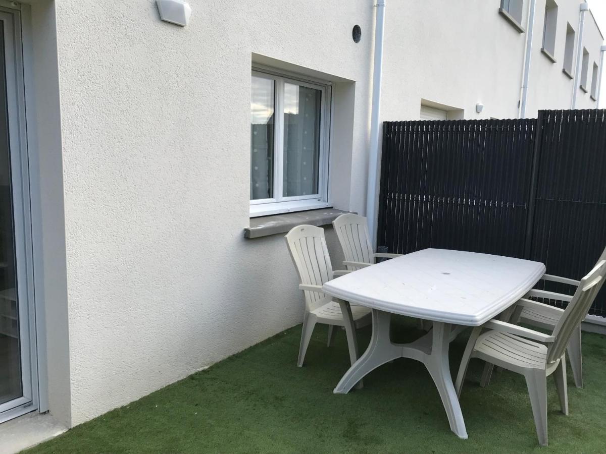 Appartement Numero 4 Ou Numero 8 Savigne-l'Eveque 外观 照片