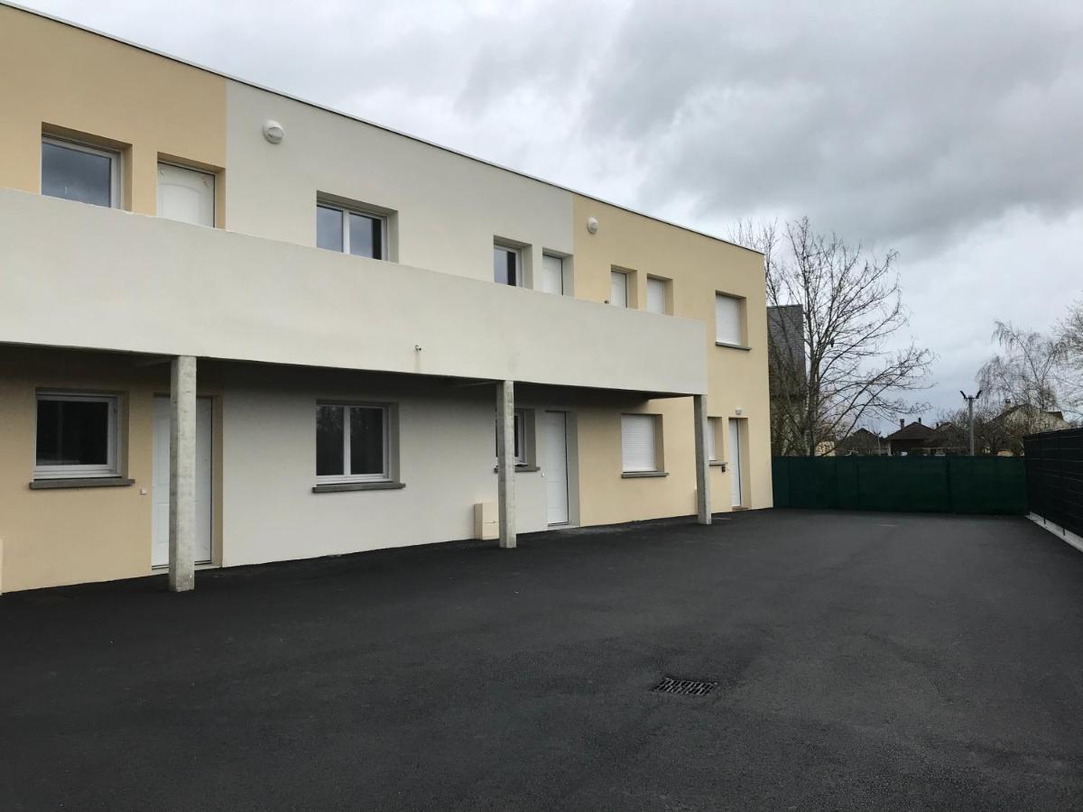 Appartement Numero 4 Ou Numero 8 Savigne-l'Eveque 外观 照片